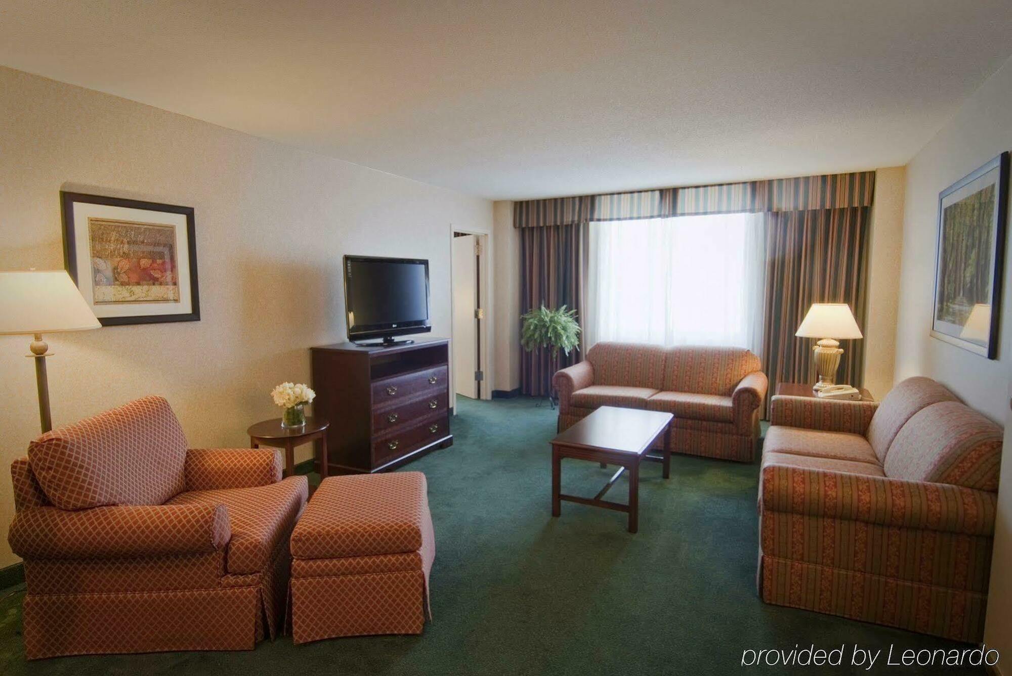 Holiday Inn Arlington At Ballston By Ihg Bilik gambar